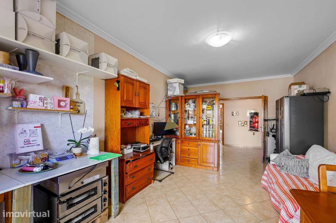 Apartamento T1+3 com Vista Mar do terraço em Quarteira-25