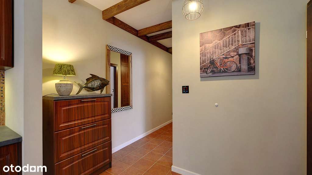 Apartament nr 9 (Urnes) – sprzedaż na fakturę VAT-8