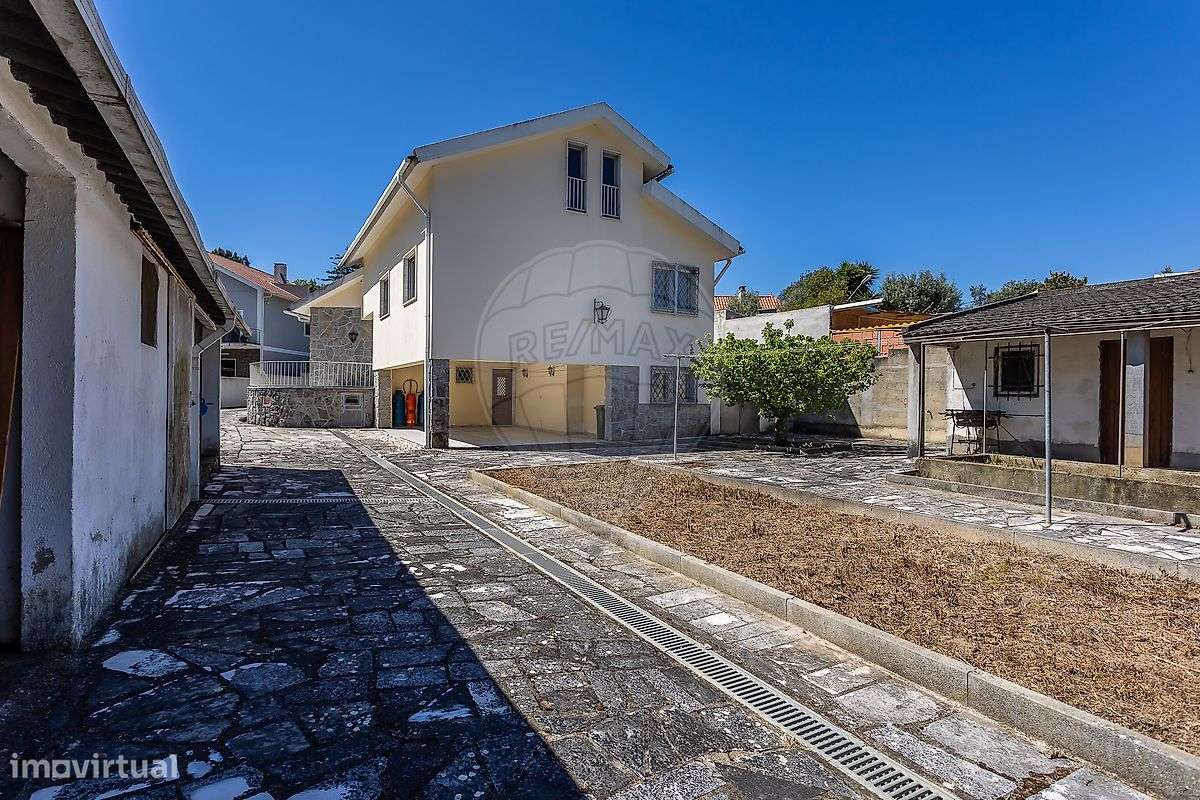 Moradia T4 para venda-28