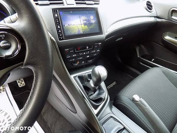 Honda Civic 1.8 Sport Navi SD - 11