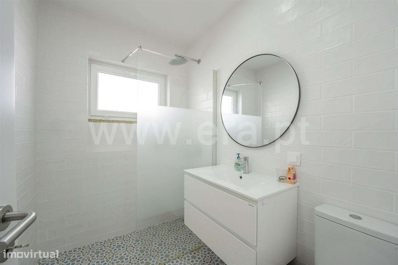 Apartamento T2; Almada-15