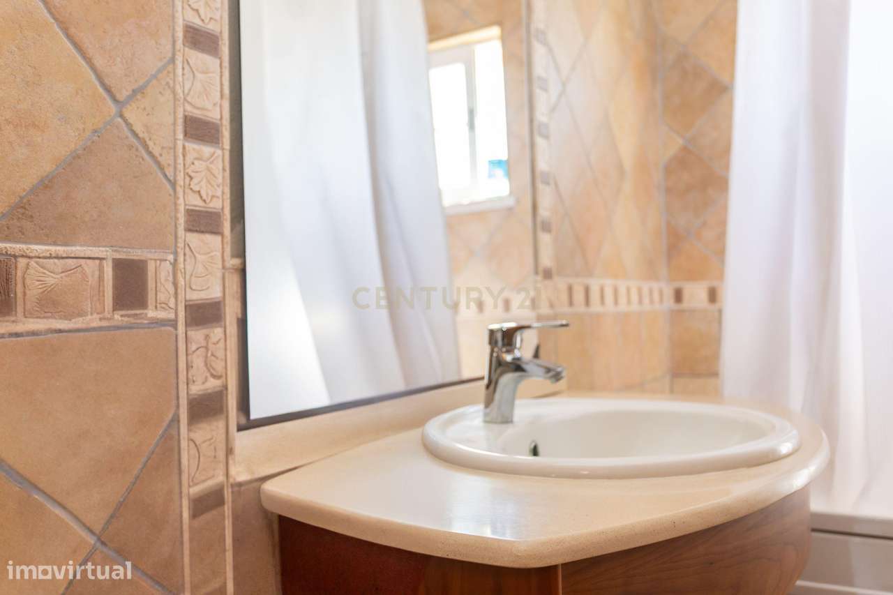 Moradia T5 com Piscina em Poceirão, Palmela-28