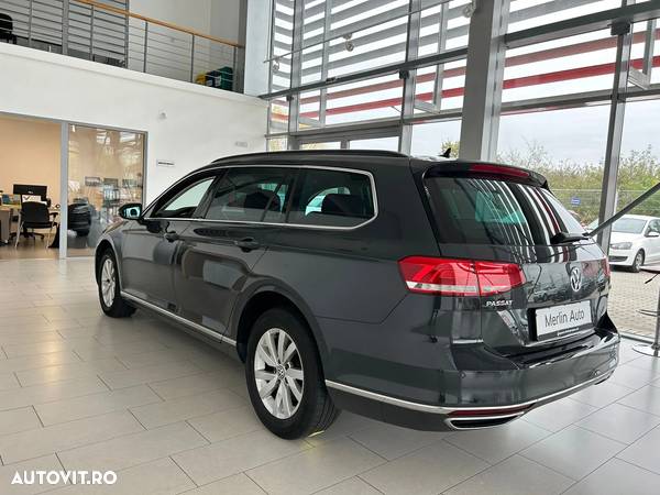 Volkswagen Passat Variant 2.0 TDI DSG 4Motion Comfortline - 5