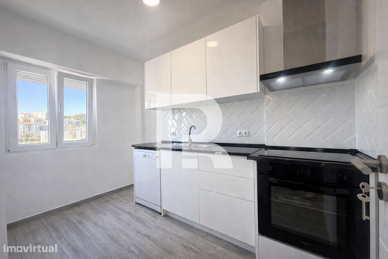 Apartamento T2 remodelado a estrear em Queluz - Grande imagem: 5/20