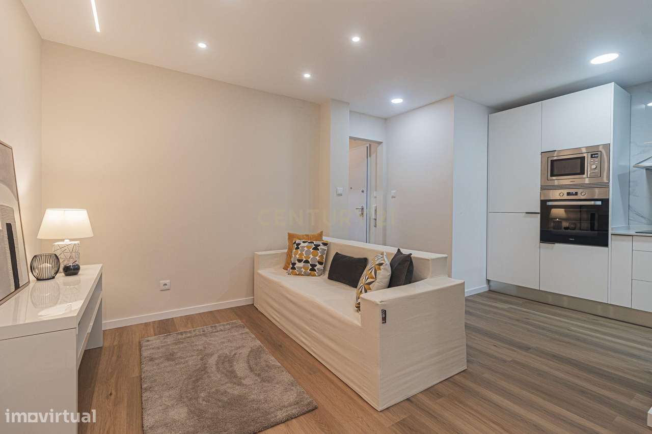 ✨ T2 Totalmente Remodelado com Terraço ✨ - Grande imagem: 3/37