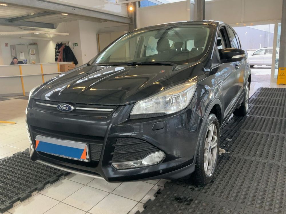Ford Kuga II 2.0 TDCi 2x4 Titanium 2015