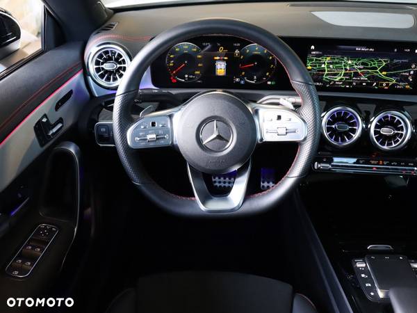 Mercedes-Benz CLA 200 AMG Line 7G-DCT - 19