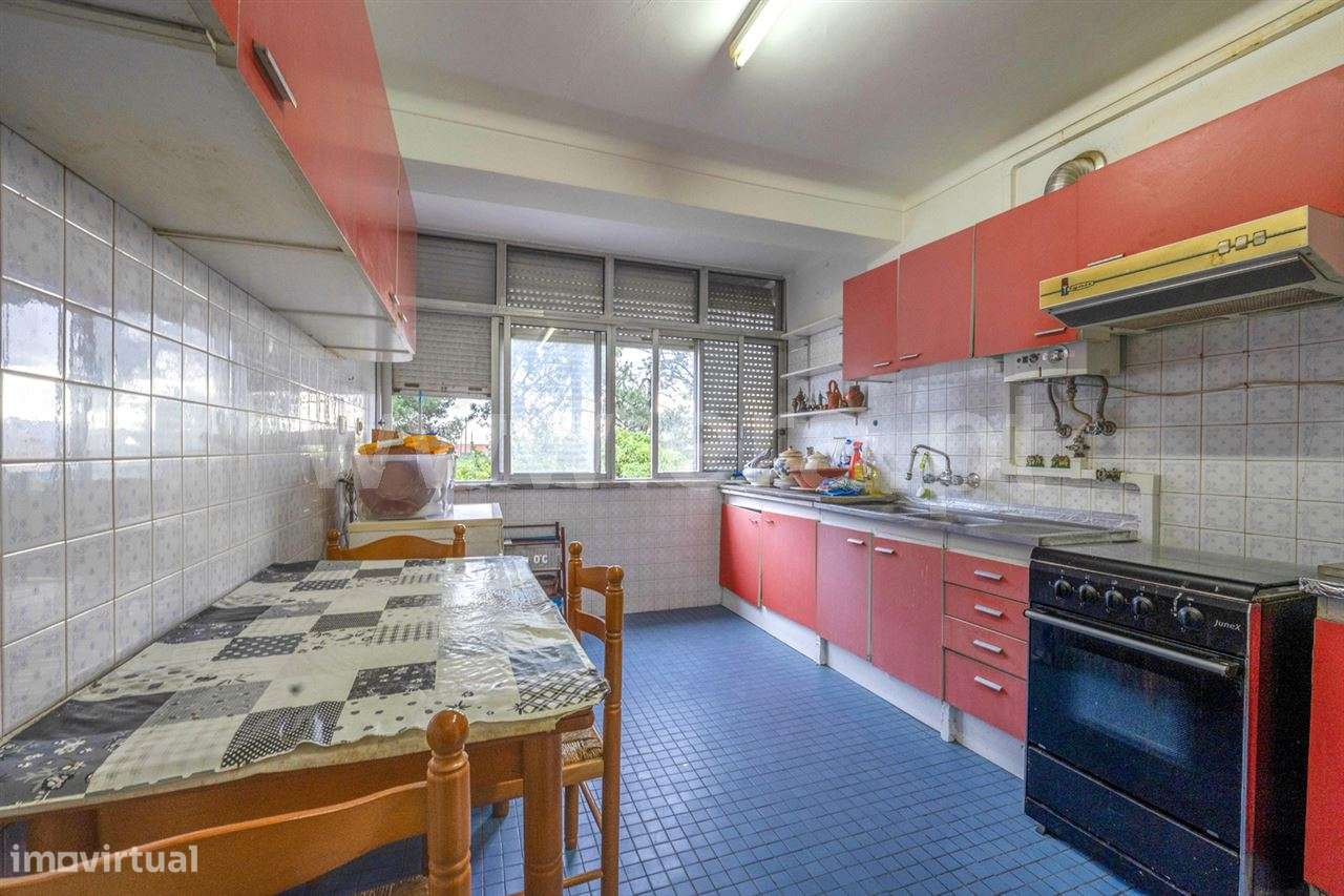 Apartamento T2; Laranjeiro-6