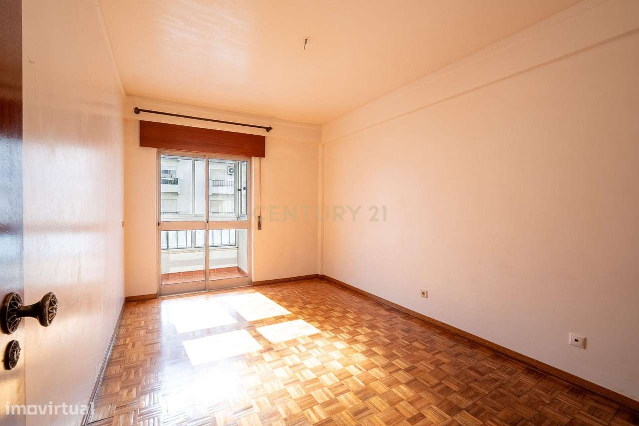 Apartamento T3 com arrecadação - Grande imagem: 2/15