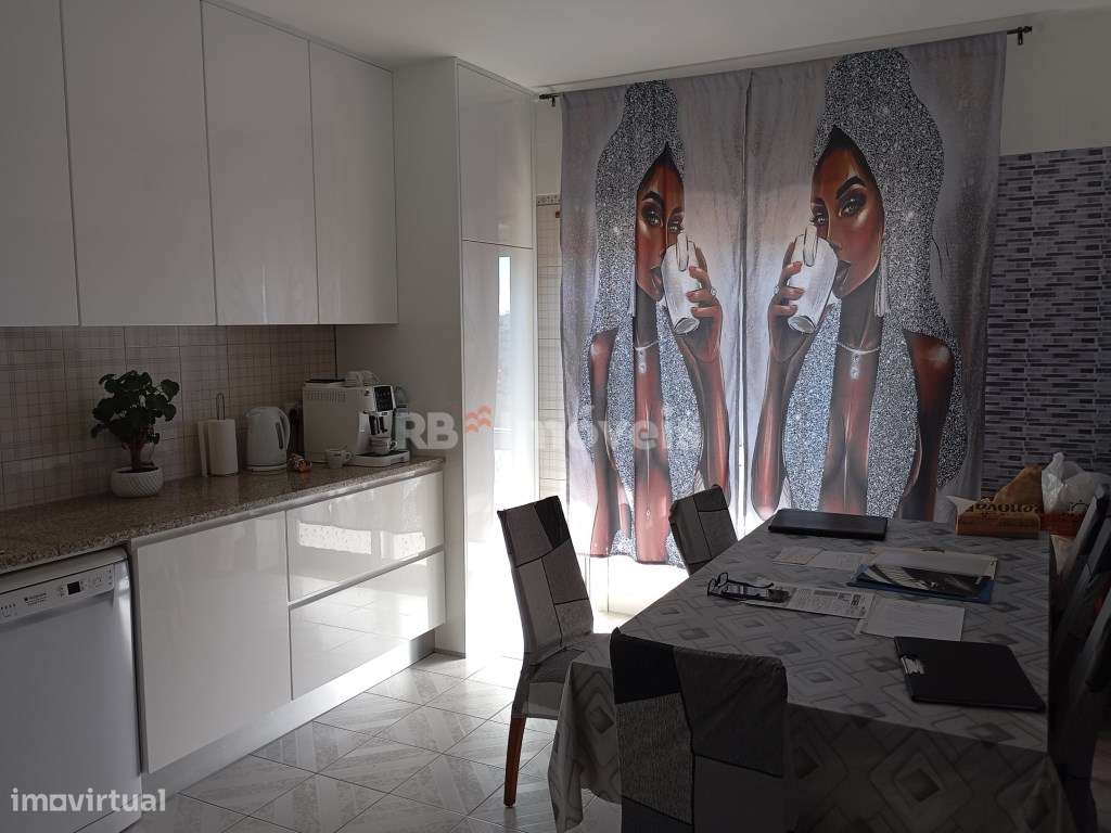 Apartamento T3 em prédio com elevador, em Fátima. - Grande imagem: 4/23