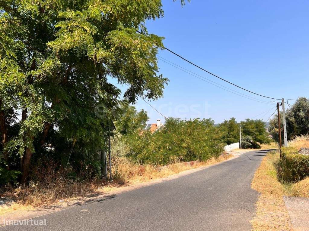 Terreno urbano com projeto aprovado em excelente localização -Abrantes - Grande imagem: 3/12