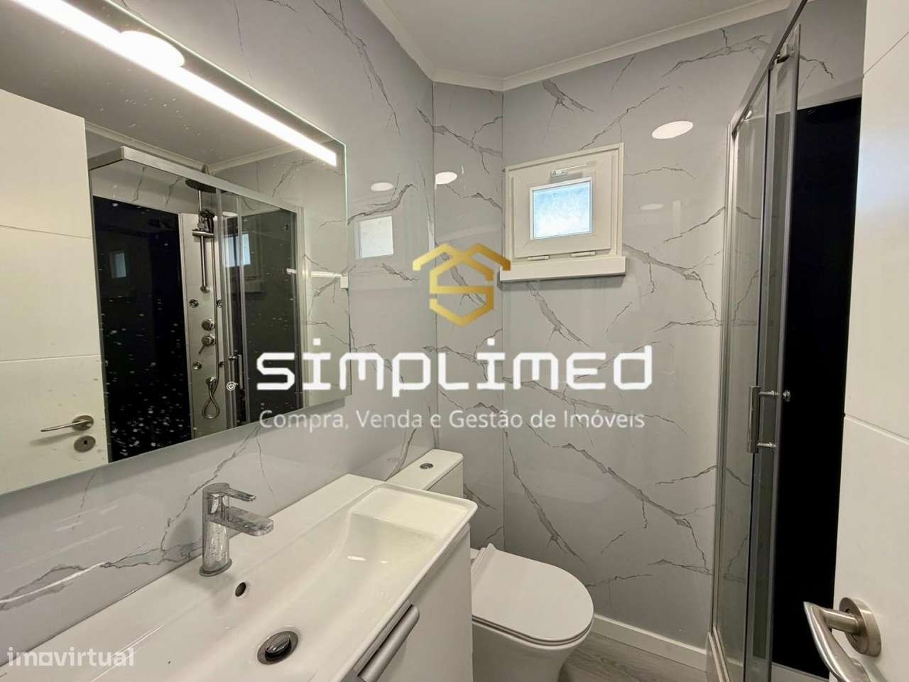 Apartamento T3 localizado no Laranjeiro-6