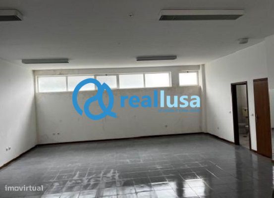 Loja comércio de rua Freamunde Paços de Ferreira Retoma de banco-2