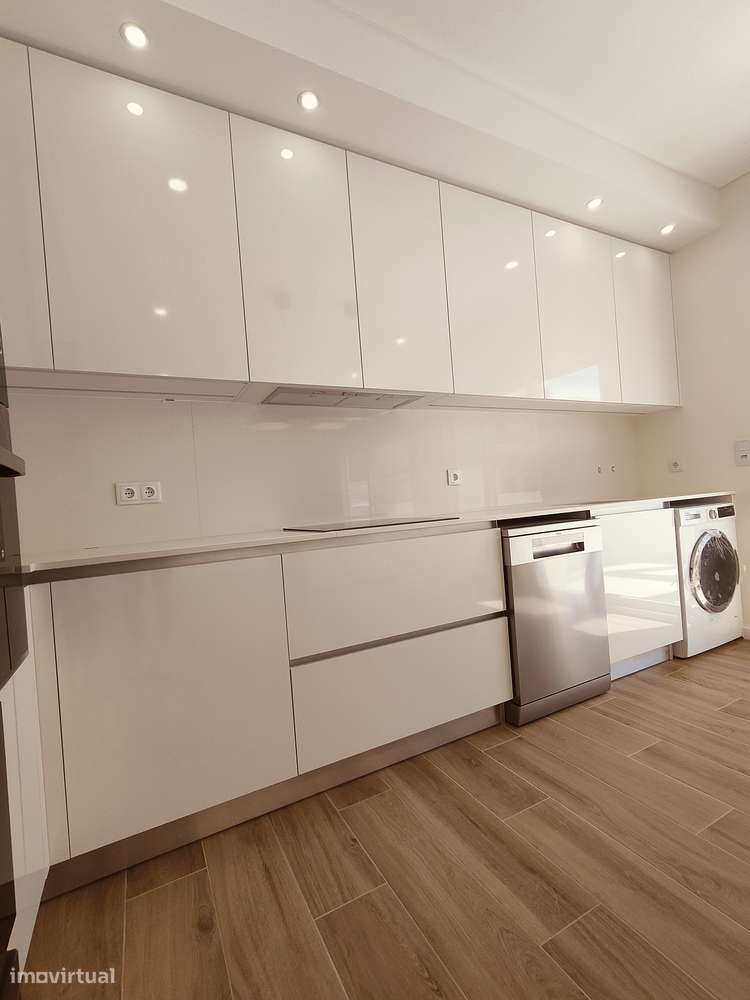 Moradia Geminada T3 com duas Suítes - Oferta 1% do valor de aquisição-17