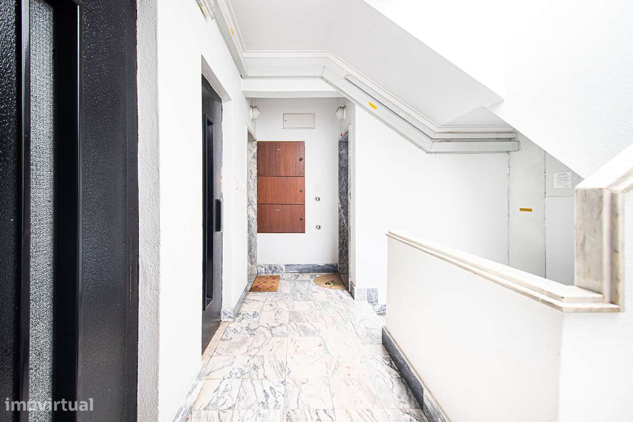 Apartamento T3 em Queluz de Baixo-21