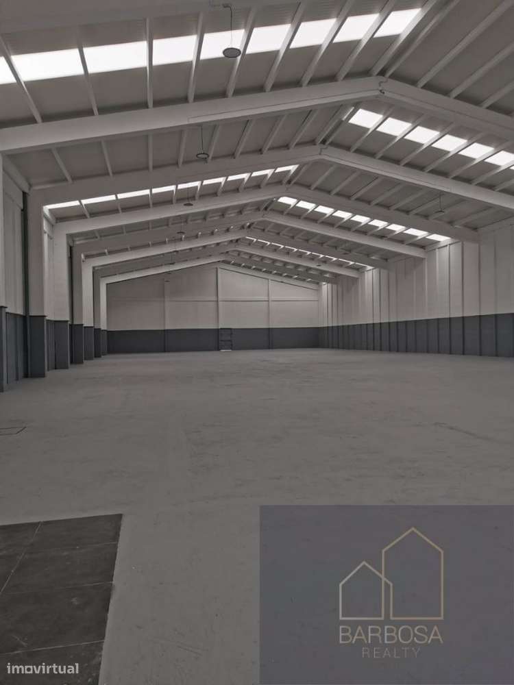 Armazém ZI MAIA totalmente renovado - 1000m2 - aeroporto+TIR+sandwich - Grande imagem: 5/19