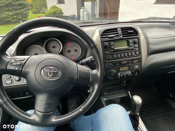 Toyota RAV4 2.0 D-4D Sol - 6