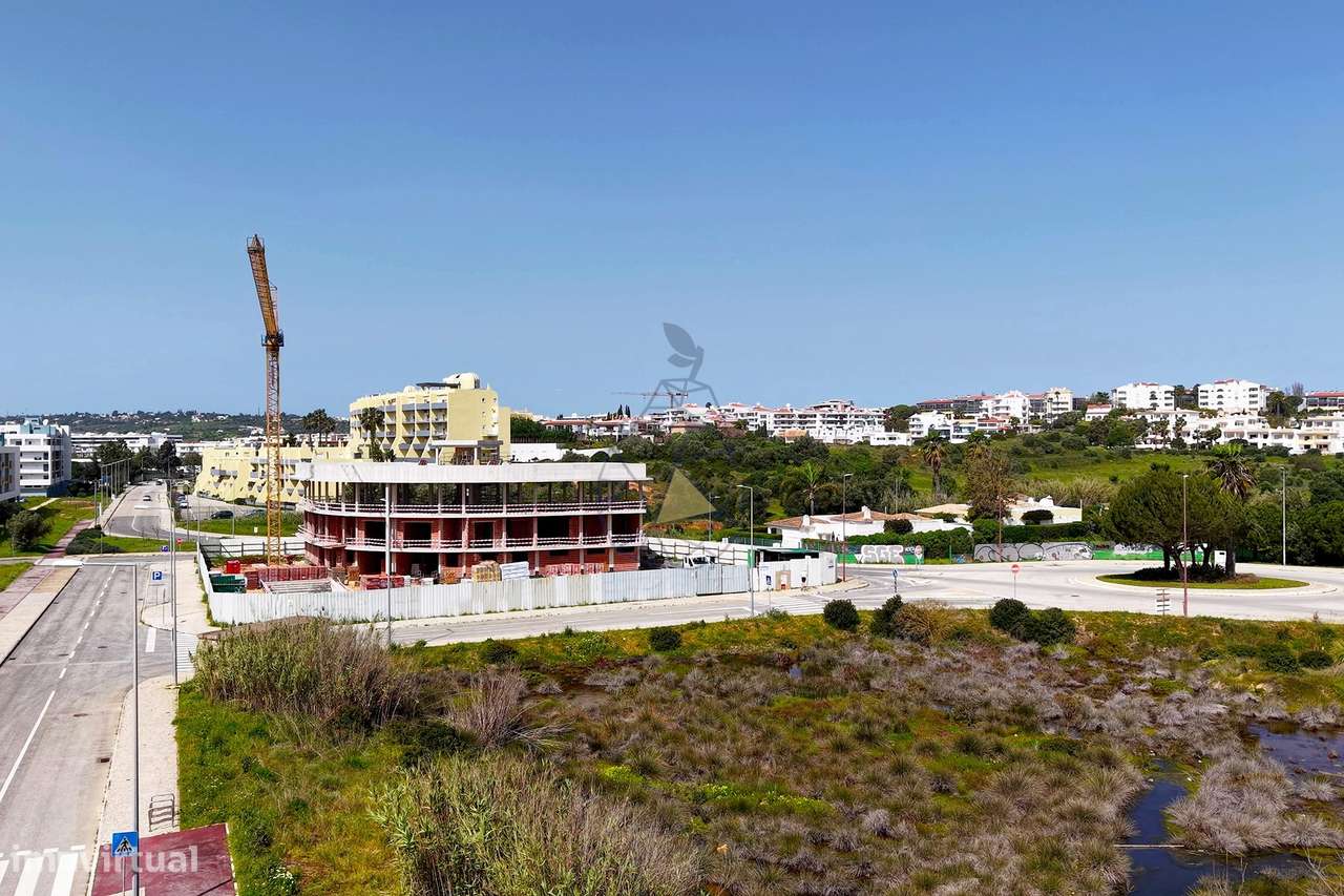 Apartamento T3 Novo com Piscina e Vista Mar situado em Lagos, Meia Pra - Grande imagem: 5/20