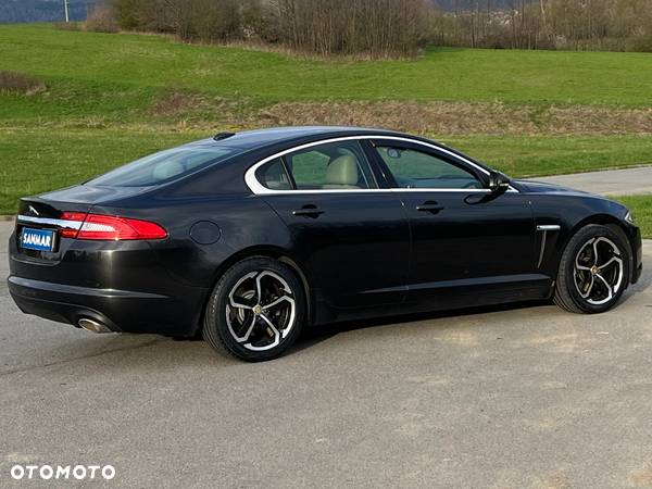 Jaguar XF 2.2 D Premium Luxury - 6