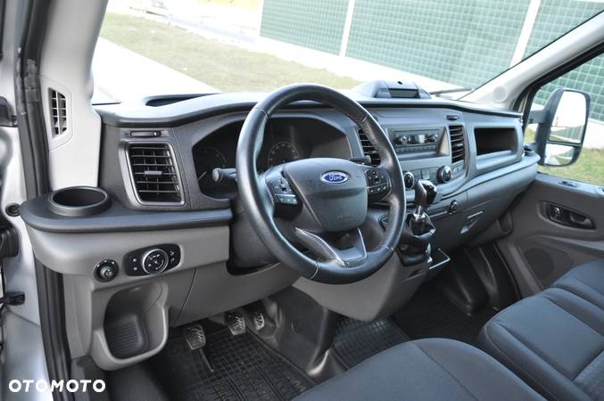 Ford TRANSIT 2.0 130 KM KONTENER MAŁY PRZEBIEG KRAJOWY 100% BEZWYPADKOWY I WŁAŚCICIEL STAN IDEALNY - 4