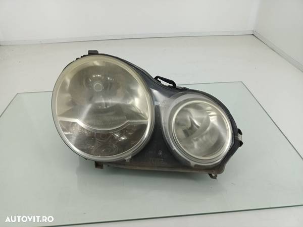 Far dreapta VW POLO 9N AZQ / BME 2001-2007  6Q1941008M - 2