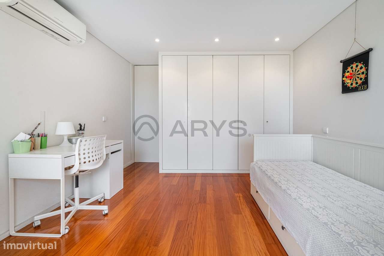 Moradia em Trandeiras, Braga-17