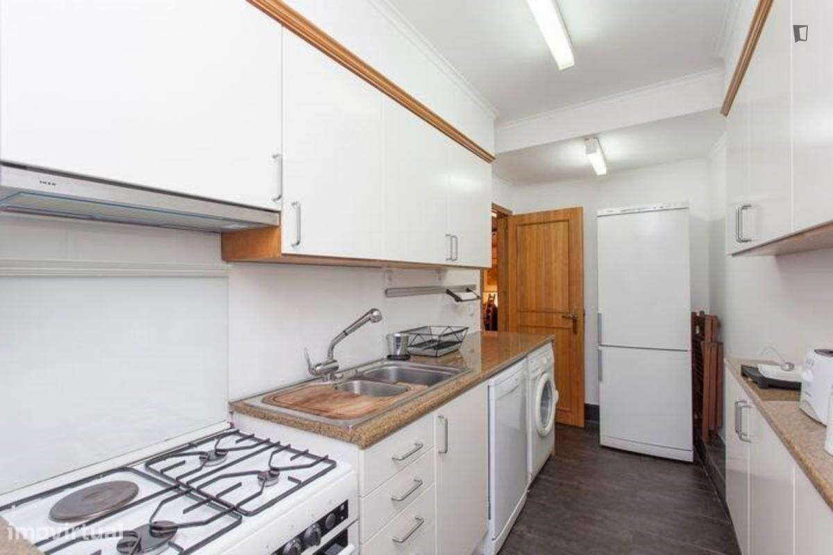 Apartamento com 2 quartos - localizado em Sé Lisbon - Grande imagem: 5/10