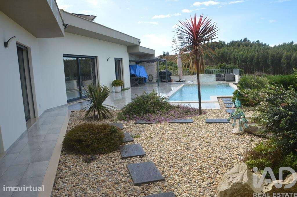 Casa / Villa T3 em Carvalhal Benfeito de 271,00 m2 - Grande imagem: 5/26