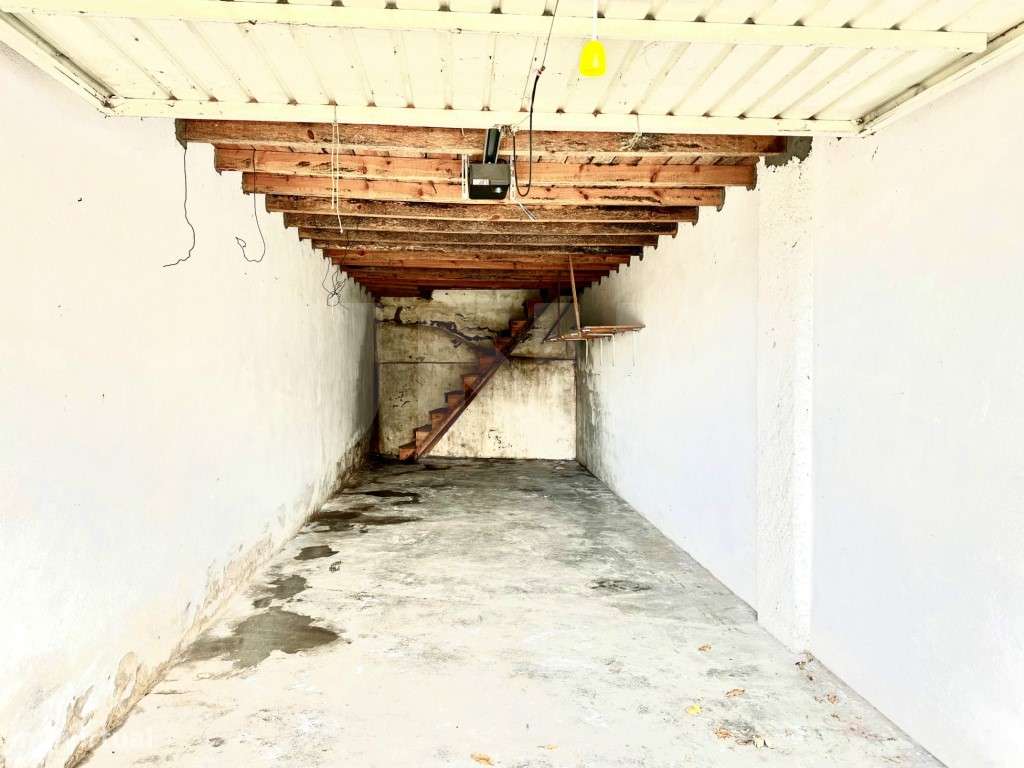 Garagem Privativa com dois pisos na Zona do Sineiro, na Covilhã! - Grande imagem: 4/9