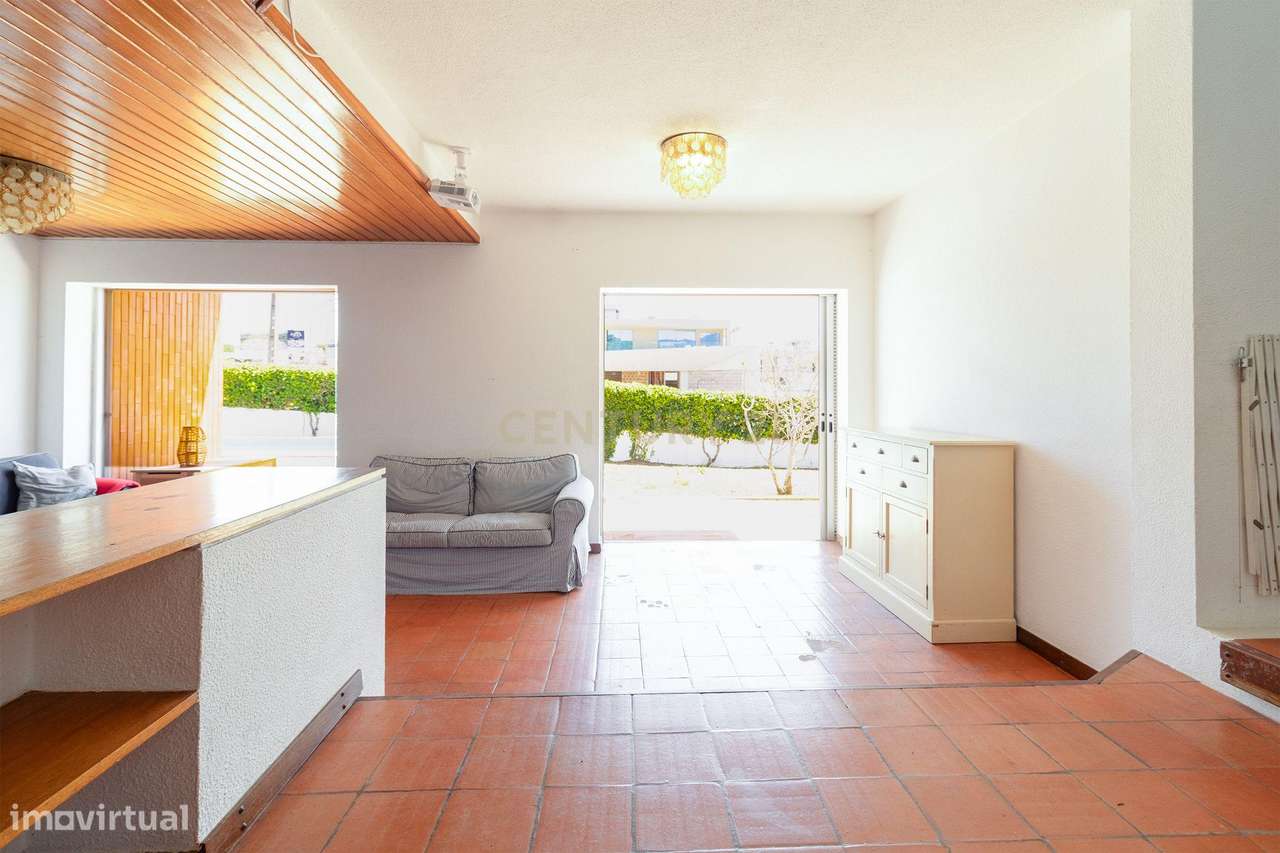 Moradia T5 com Jardim e Piscina | Albarraque – a 5 minutos da Beloura-5