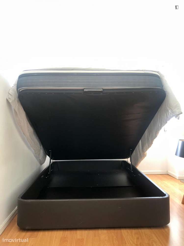 Quarto - localizado em Vila nova de gaia - Grande imagem: 5/7