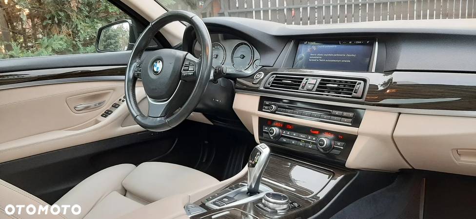 BMW Seria 5 520d Luxury Line - 16