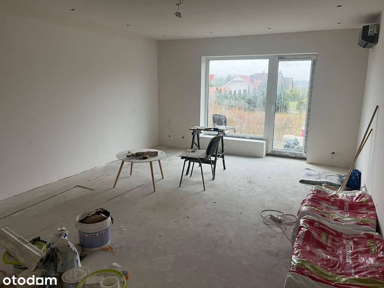 Dom z warsztatem samochodowym w Karninie.-8