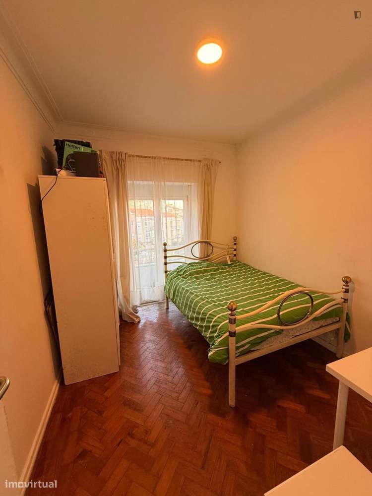 Quarto - localizado em Lisbon - Grande imagem: 5/5