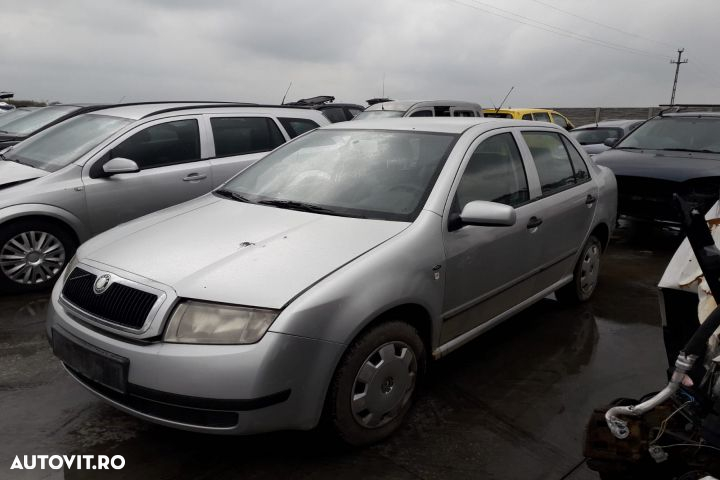 Aripa fata stanga Skoda Fabia 6Y  [din 1999 pana  2004] seria Sedan 1.4 MT (68 hp) - 3