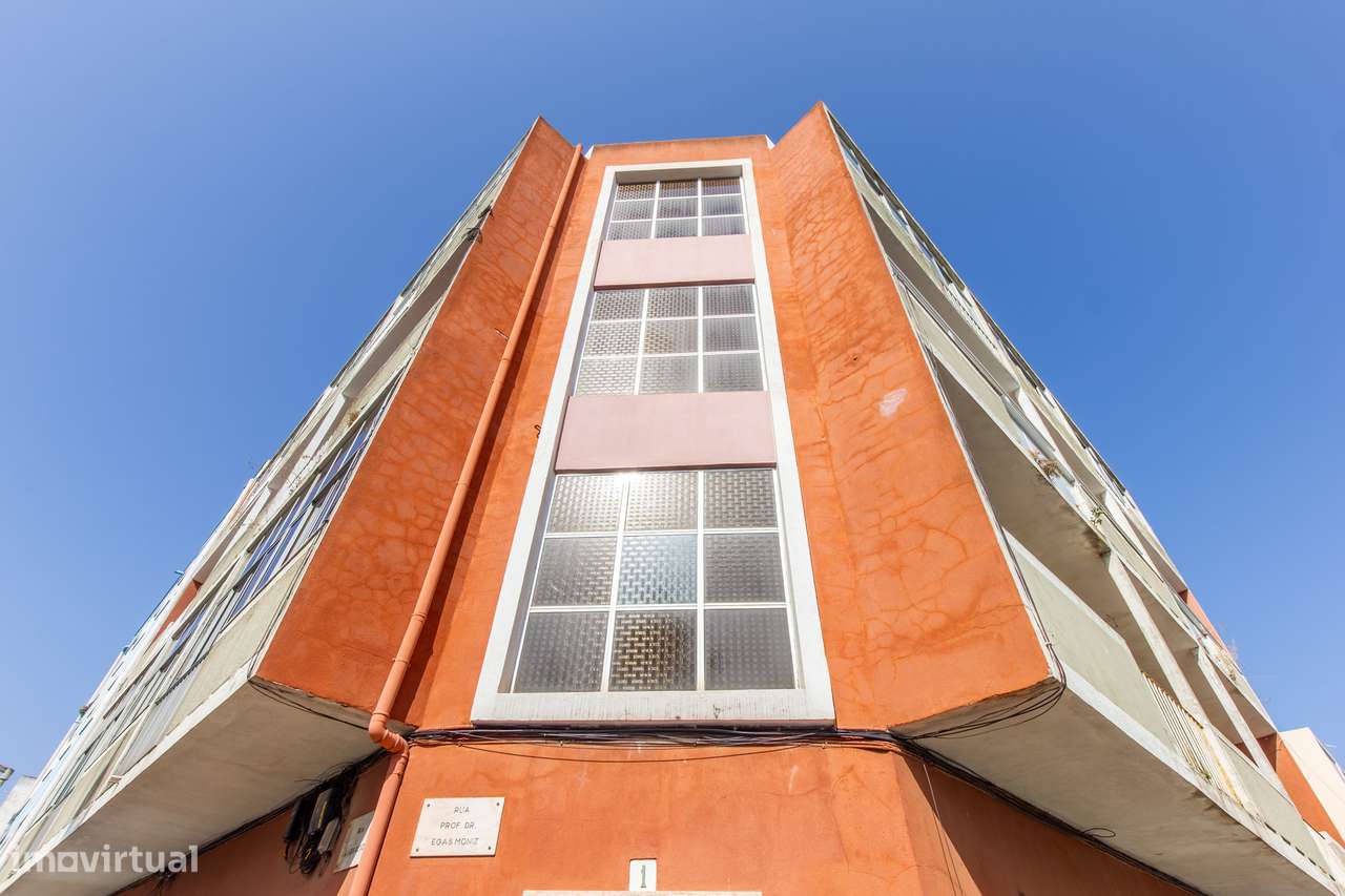 Paio Pires - Apartamento de 4 assoalhadas remodelado, com quintal-19