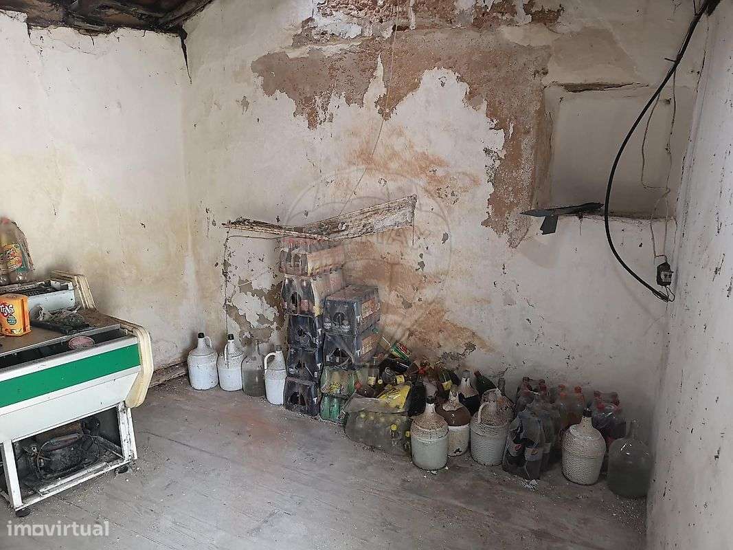Moradia T2 para venda - Grande imagem: 2/12