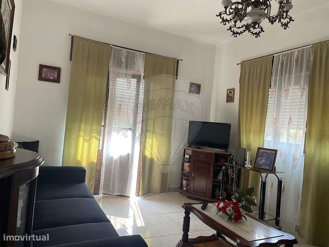 Moradia T1 para venda-7