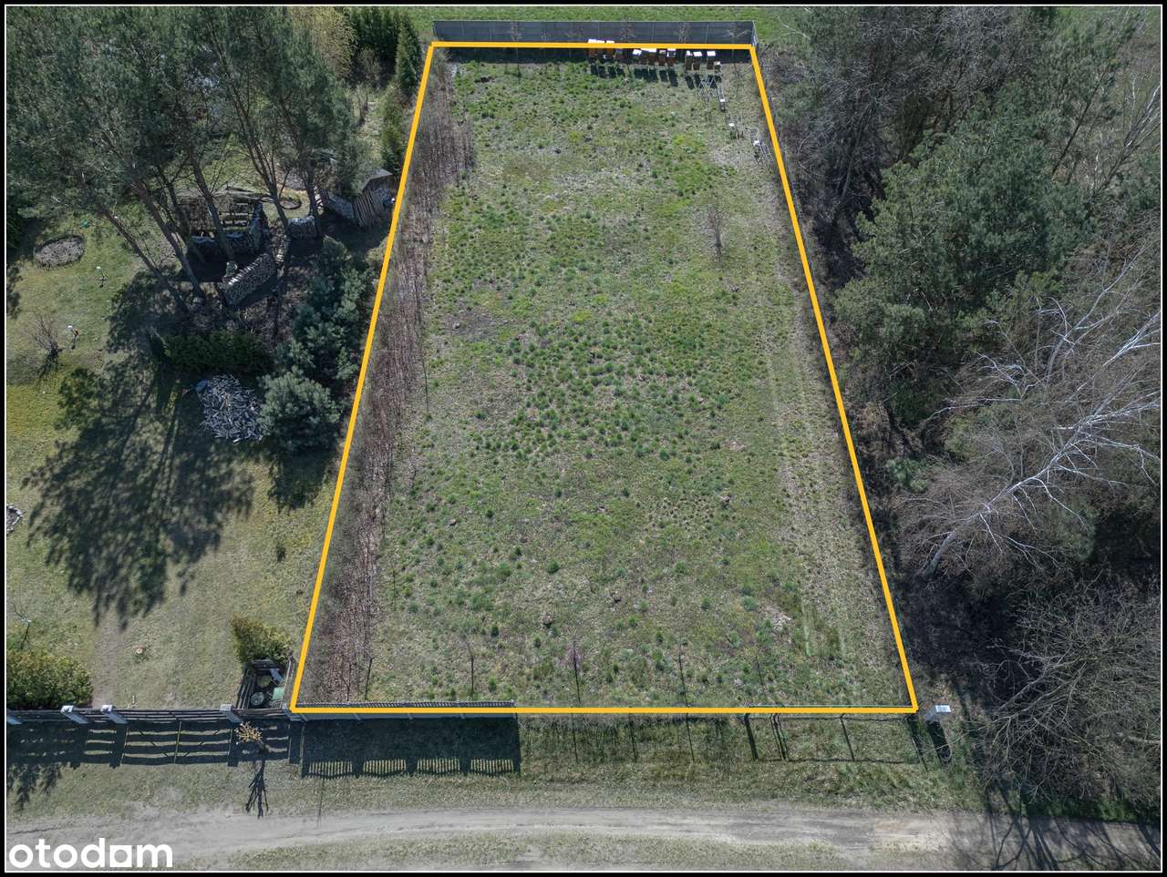 Ogrodzona działka rolna w Bednarach – inwestycja w ciszę i przestrzeń-5