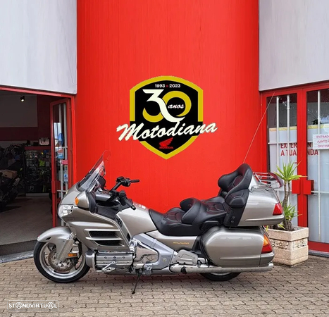 Honda Goldwing - 3