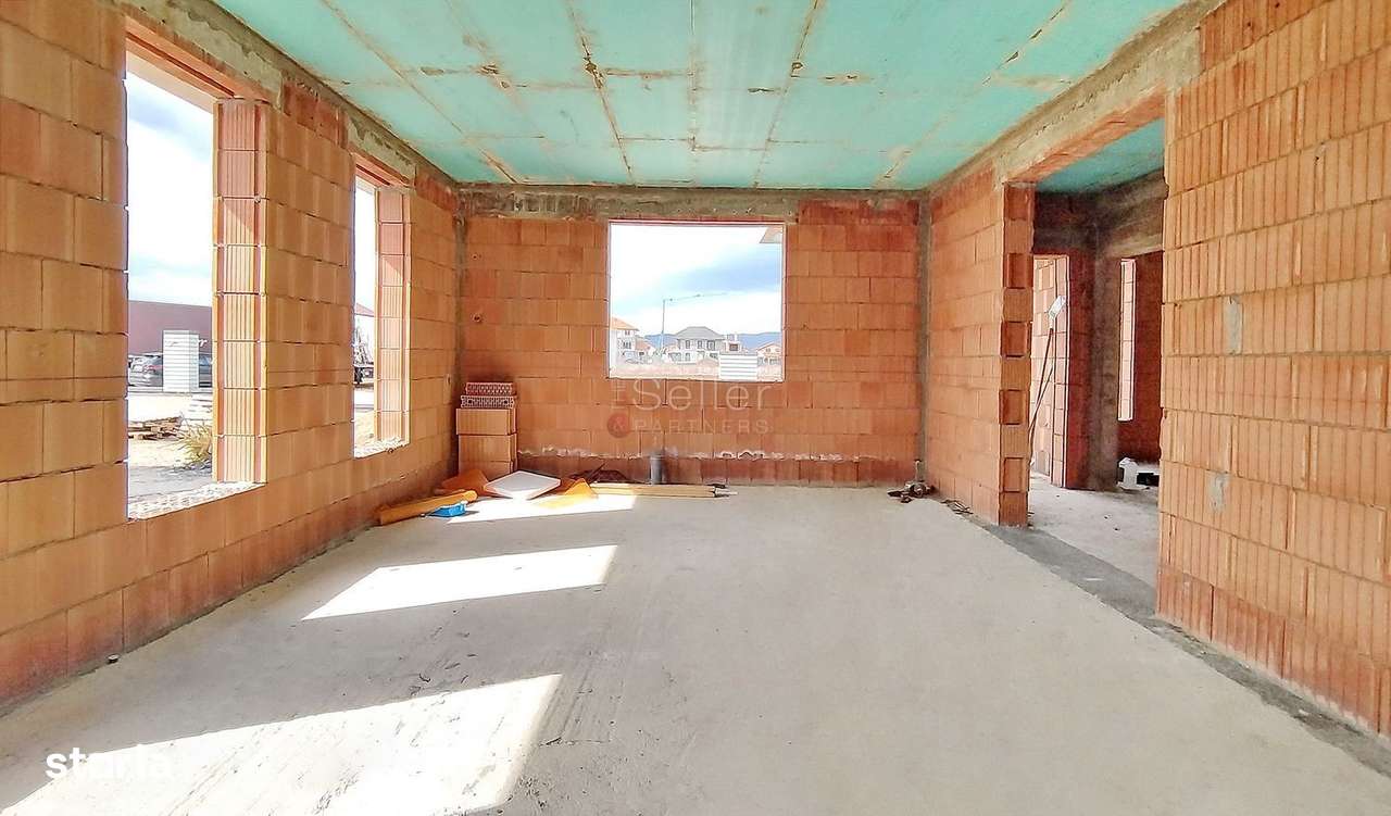 Imobil La Rosu- Zona Cristian - Imagine principală: 3/16