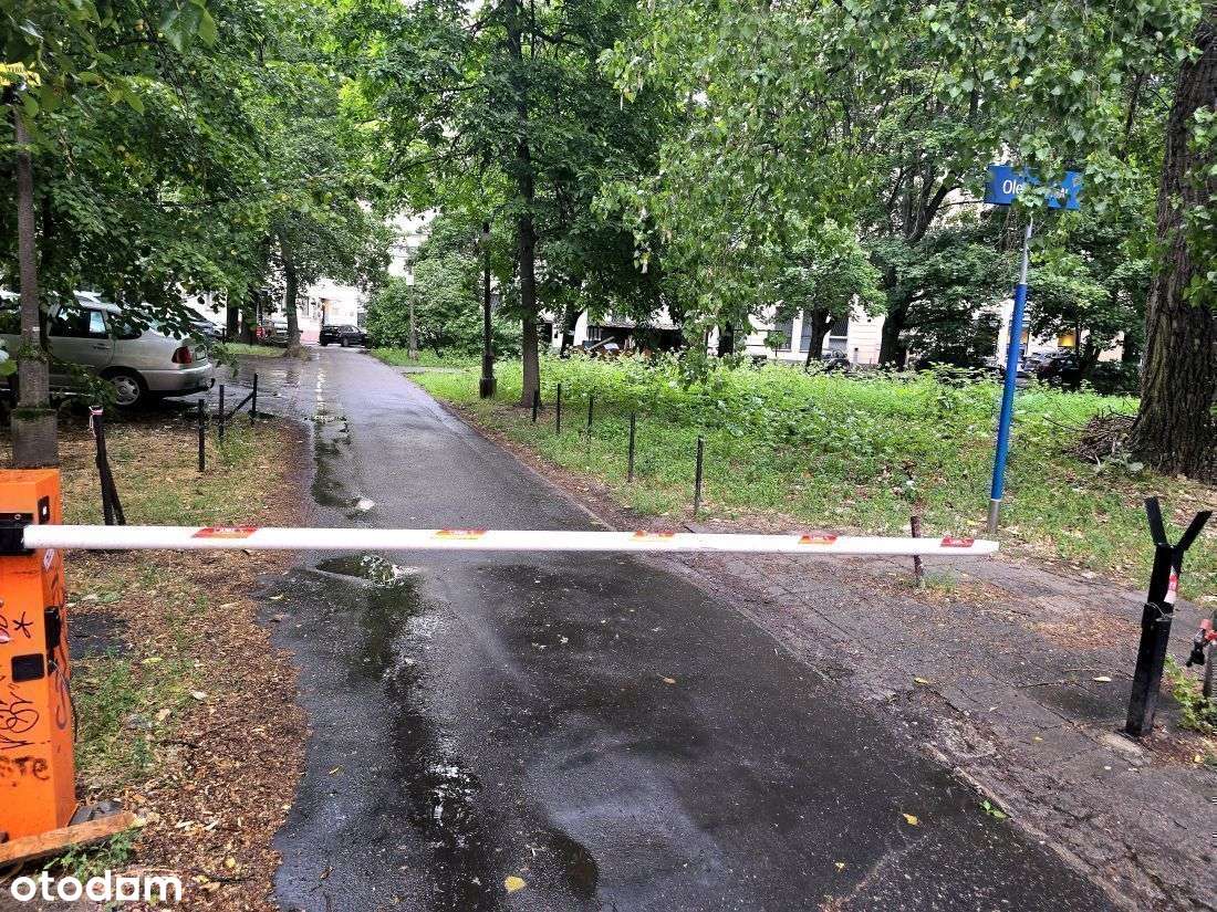 Centrum 4 pokoje,możliwość parkowania na-14