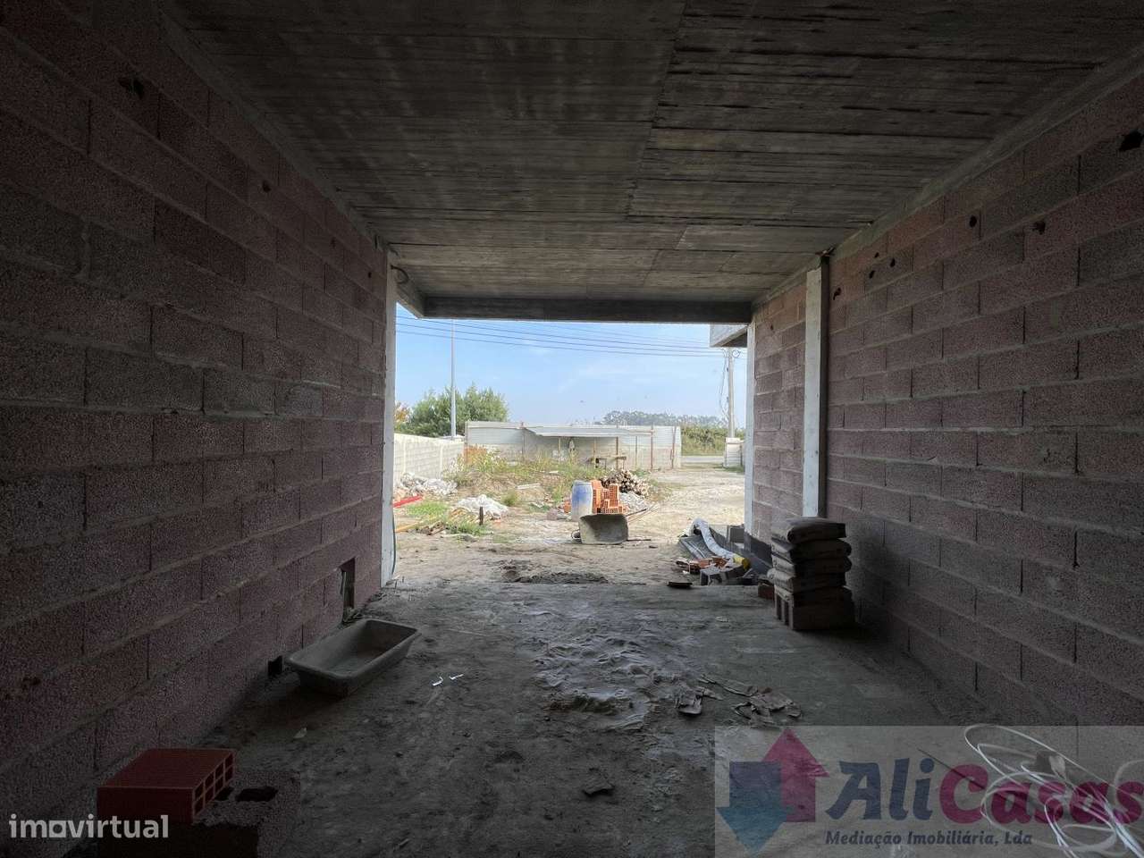 Excelente Vivenda 4 Frts C/solário Vista P/Ria-24