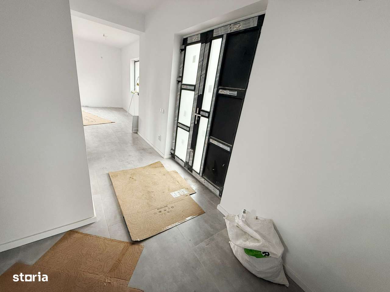 Vila Individuala / 4 Camere / 3 Bai / Teren 295 mp - Imagine principală: 5/17