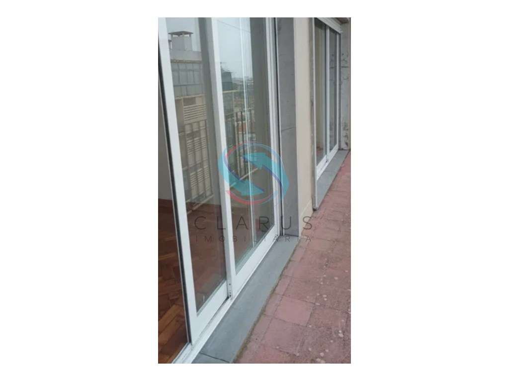 Apartamento T2 Remodelado-7