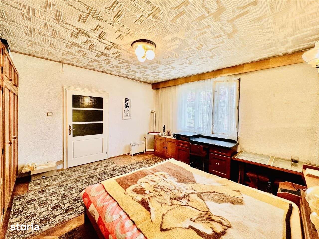 Casa cu potential - 4 camere, curte 190 mp - zona de case - Imagine principală: 4/7