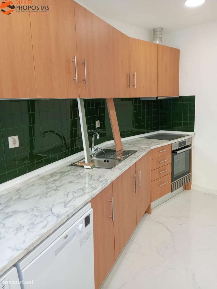 T2 + 1 RENOVADO- S. VITOR - Grande imagem: 2/22