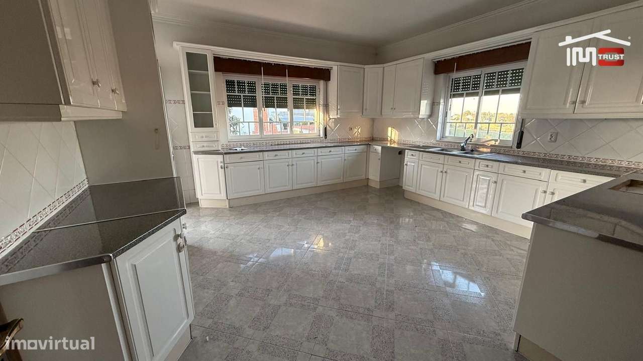 Negócio de Alto Potencial: Moradias T3 + T4 em Terreno de 13.000 m²... - Grande imagem: 4/40