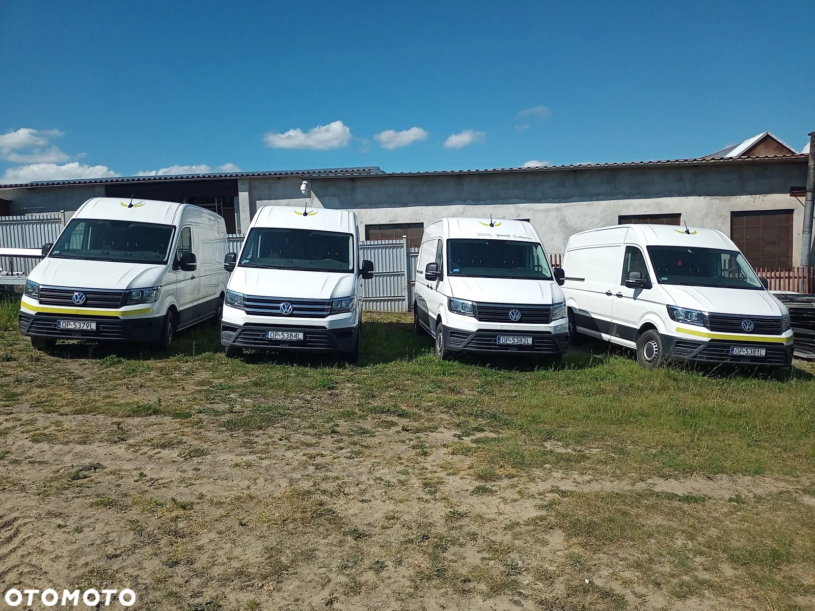 Volkswagen CRAFTER L2/3H2 - 24