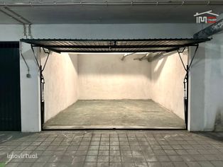 Garagem para 2 Viaturas - Centro do Montijo